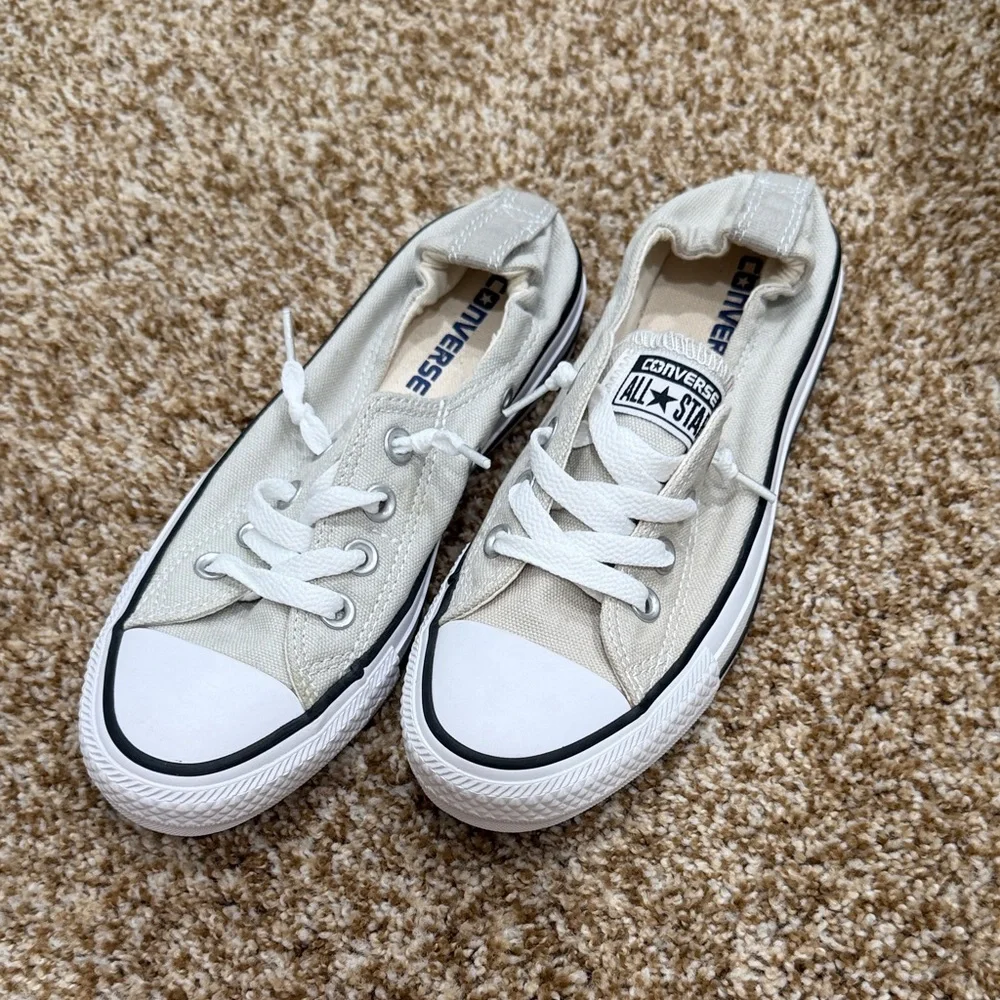 Women’s Converse Cream and White Canvas Pull On Sneakers - Picture 1 of 4
